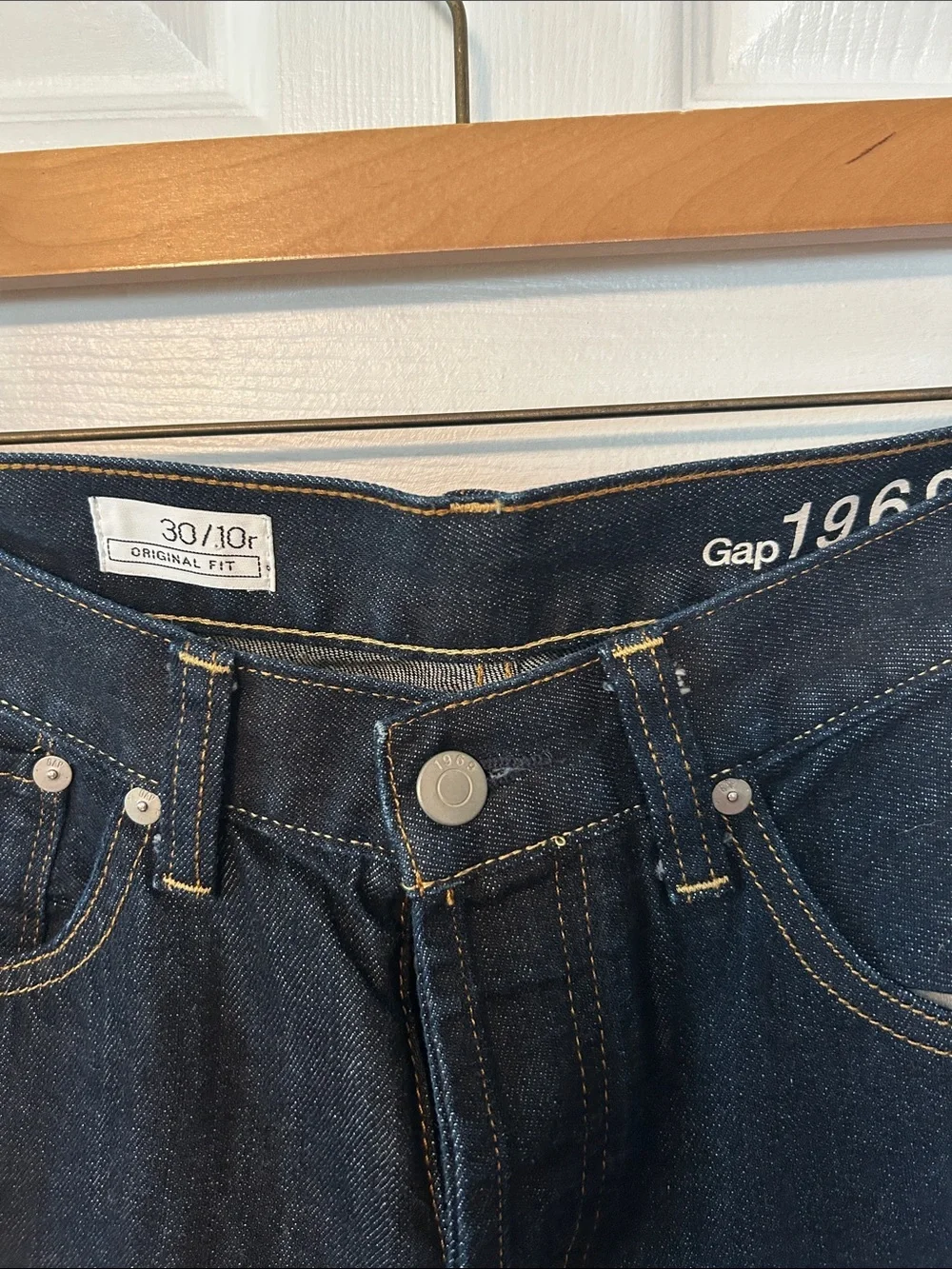 GAP 1969 women’s Dark Indigo Straight Jeans